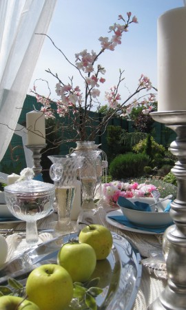 ...nekonvenčná garden-party alebo ležérny komfort v prírode s ľahkým nádychom luxusu...